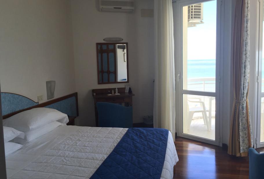 hrsenigallia it camere-vista-mare-senigallia 010